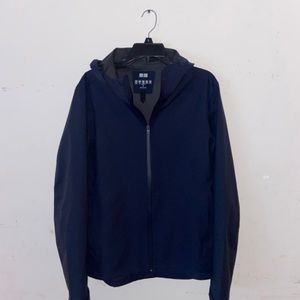Uniqlo Hooded rain jacket
